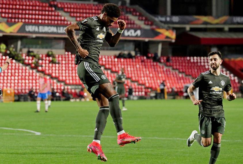 赛场上崭露 赛场上崭露